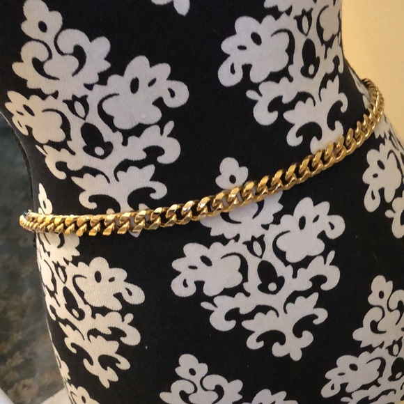 ⭐️ St. John gold chain, black enamel & gold beaded stars double layer 34” belt - Picture 4 of 9